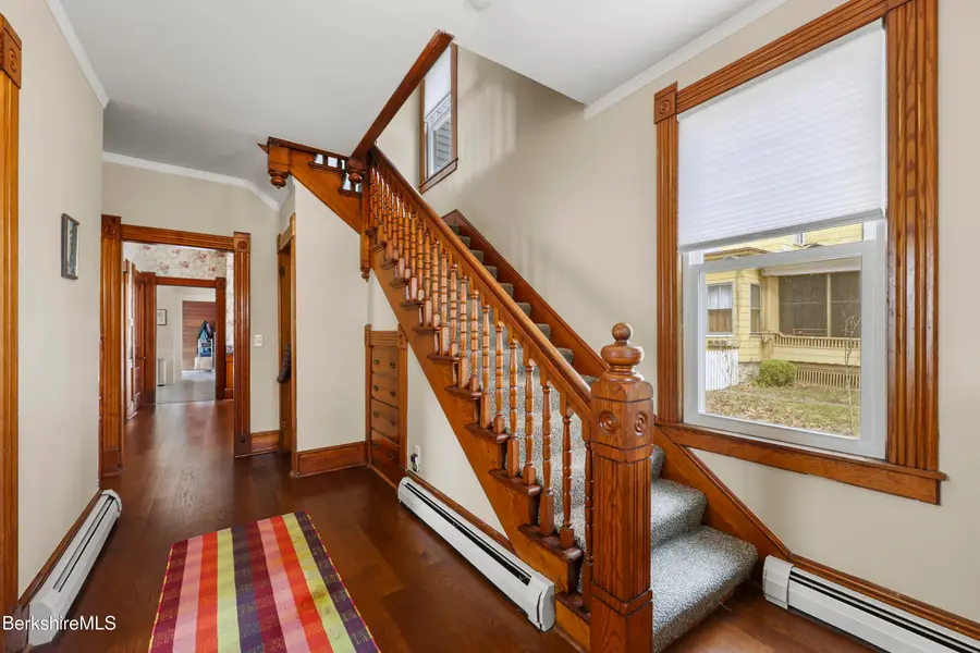 84 Elizabeth St, Pittsfield, MA 01201 - #3