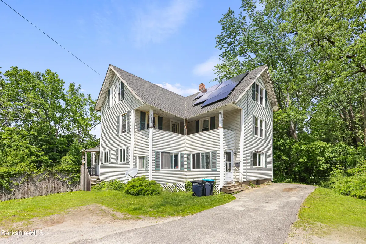 26 Crosier Ave, Pittsfield, MA 01201 - #1