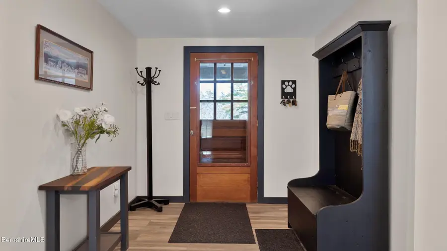 4 Fox Meadow Ln, Stockbridge, MA 01262 - #2