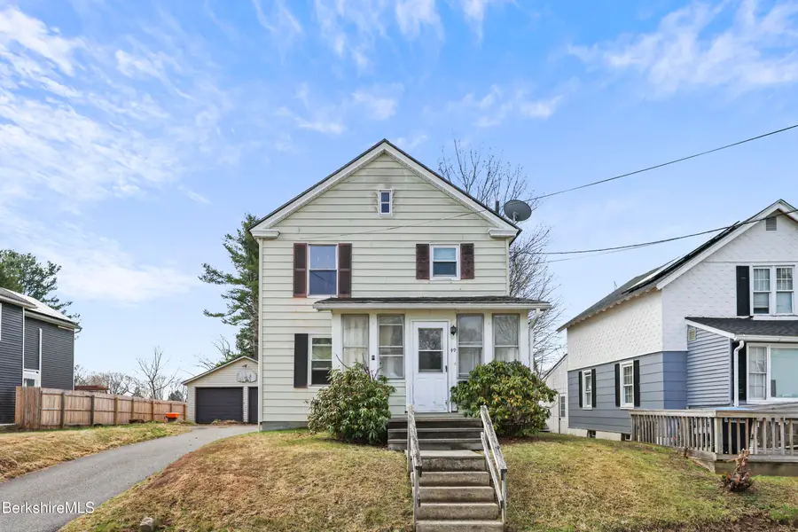 49 Mcarthur St, Pittsfield, MA 01201 - #2