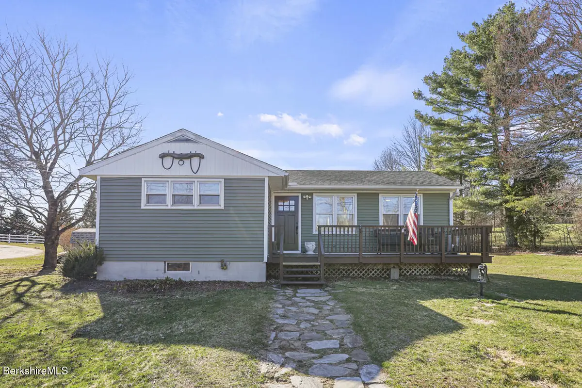31 New Windsor Rd, Hinsdale, MA 01235 - #1