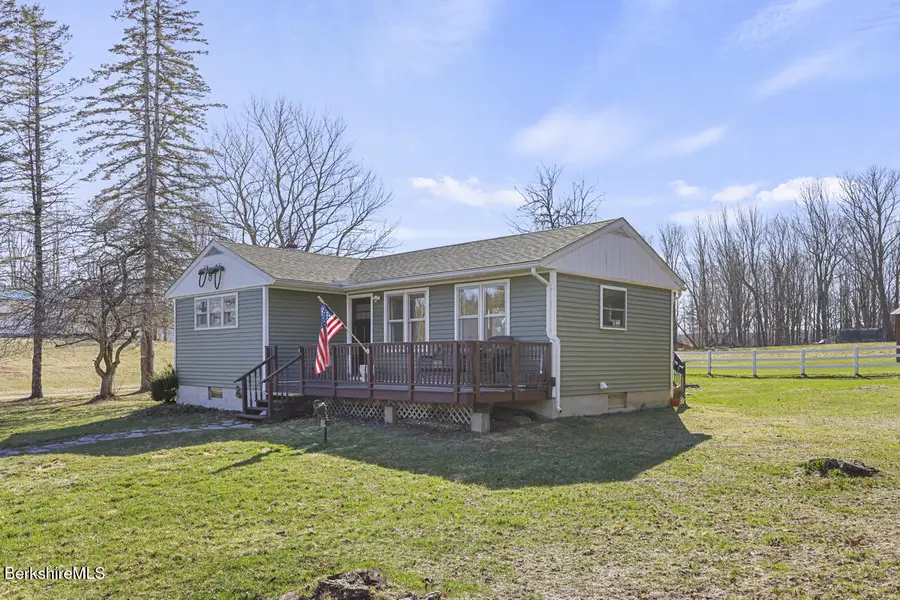 31 New Windsor Rd, Hinsdale, MA 01235 - #2