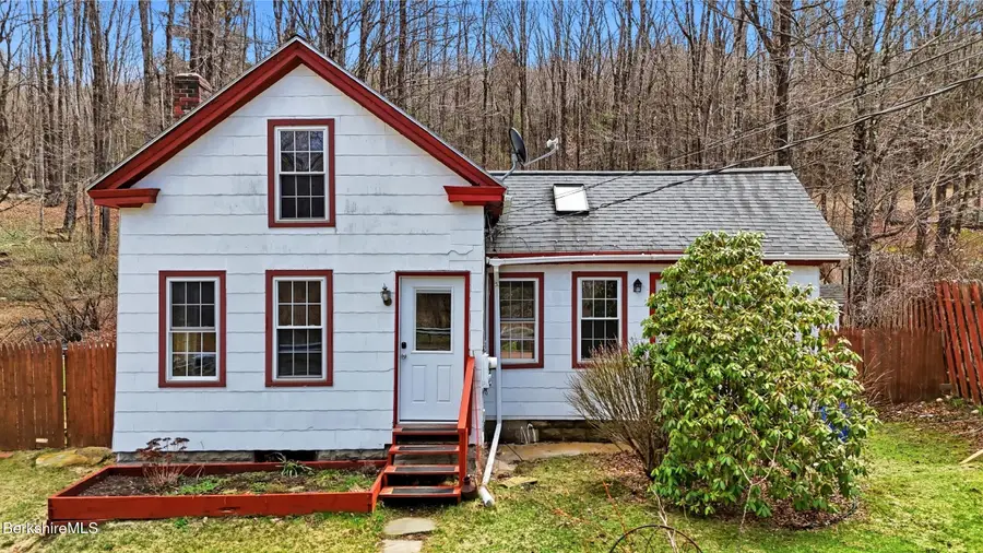 3186 Main St, Becket, MA 01223 - #2