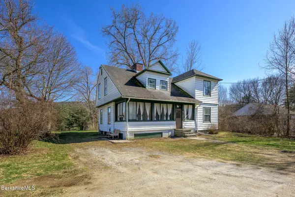 6 East St, Stockbridge, MA 01262