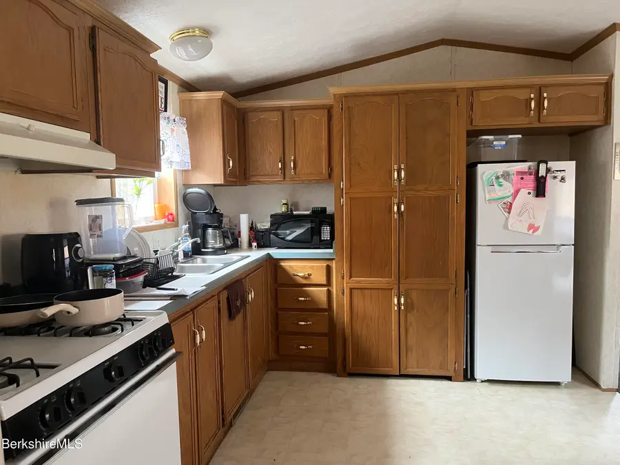 37 South South County Rd, Florida, MA 01247 - #3