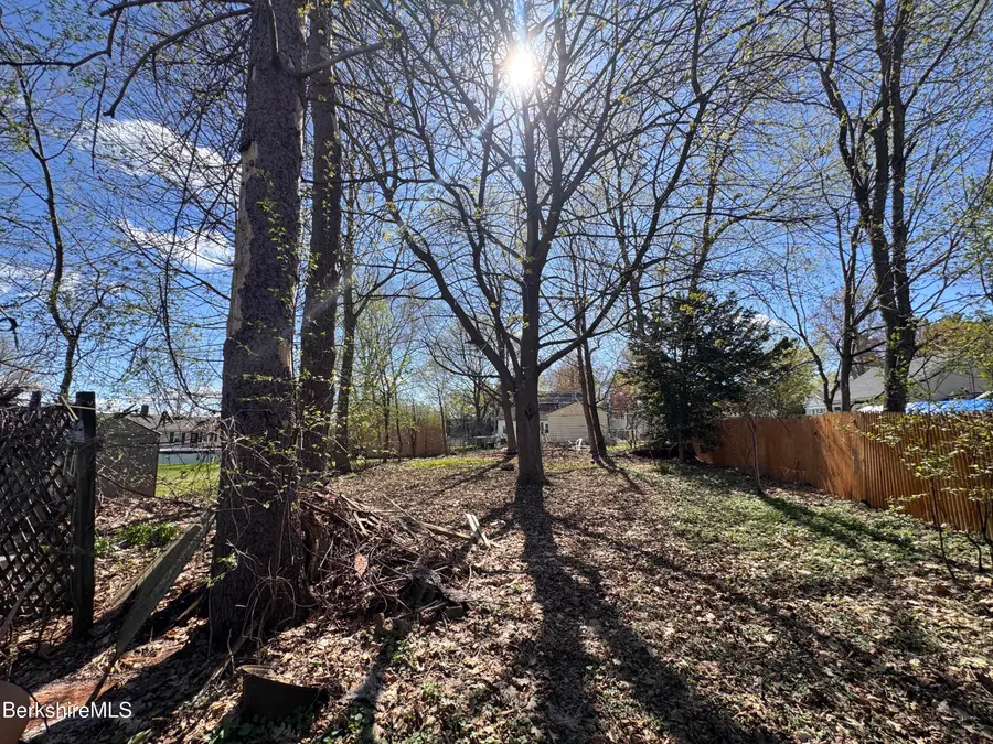 11 Allengate Ave, Pittsfield, MA 01201 - #3