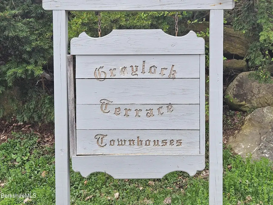 401-413 Wahconah St, Pittsfield, MA 01201 - #2