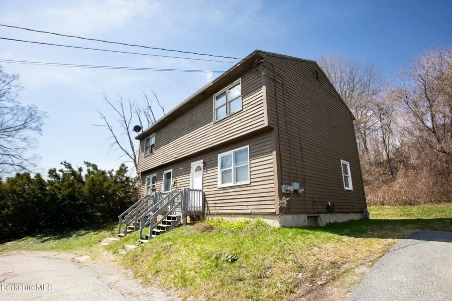 401-413 Wahconah St, Pittsfield, MA 01201 - #3