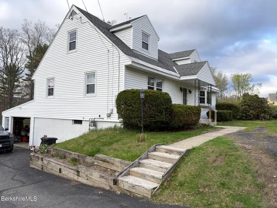 263 Walker St, North Adams, MA 01247 - #3