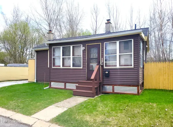 50 Root Place, Pittsfield, MA 01201