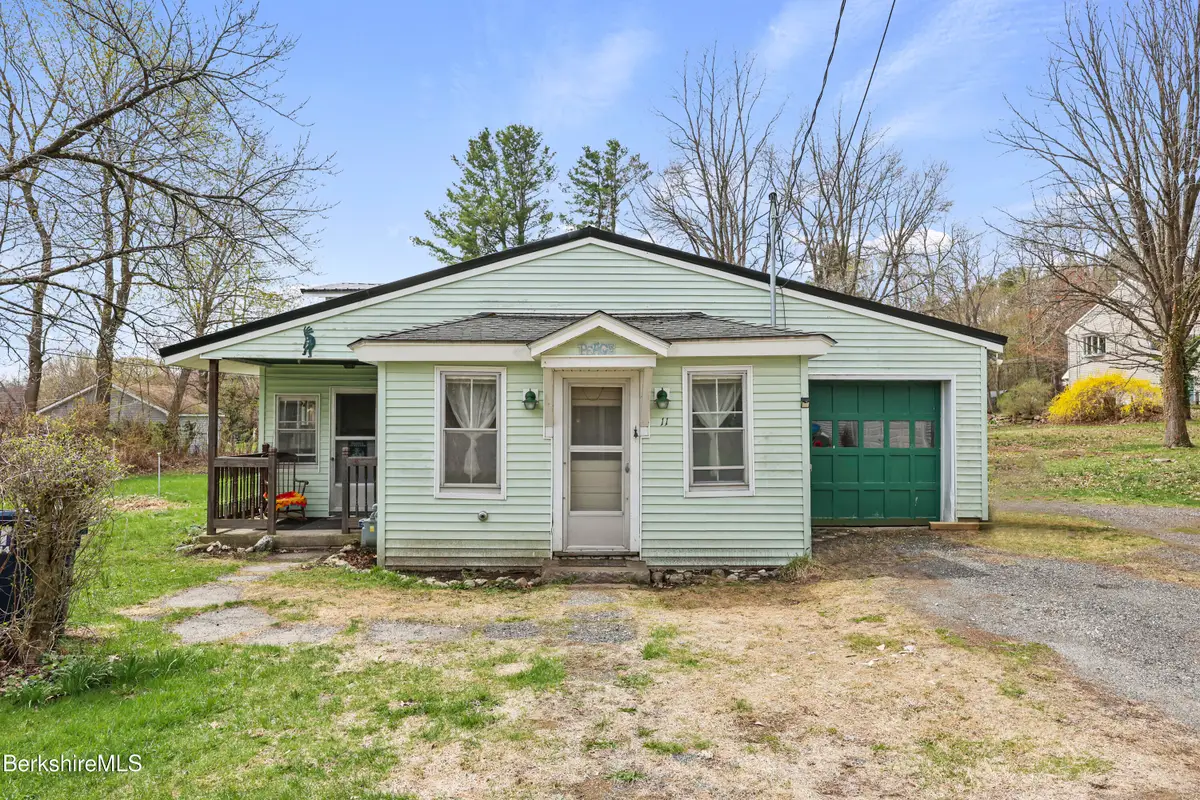 11 Bena St, Lanesborough, MA 01237 - #1