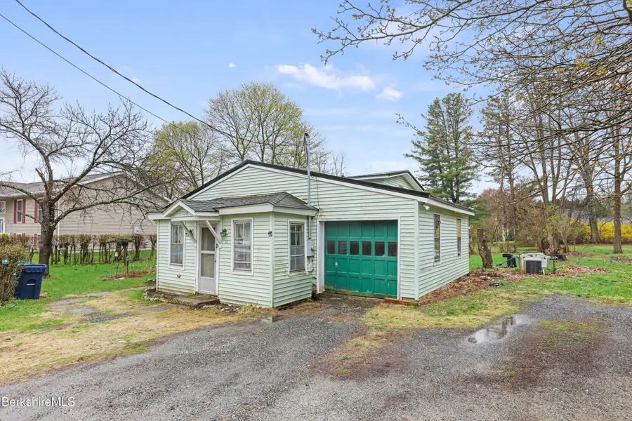 11 Bena St, Lanesborough, MA 01237 - #2