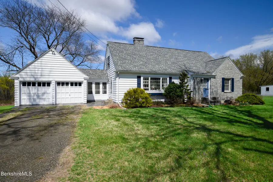 166 Main St, Williamstown, MA 01267 - #2