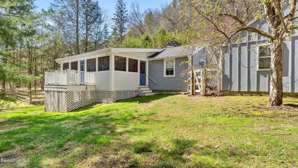 7 Lake Buel Rd, Great Barrington, MA 01230