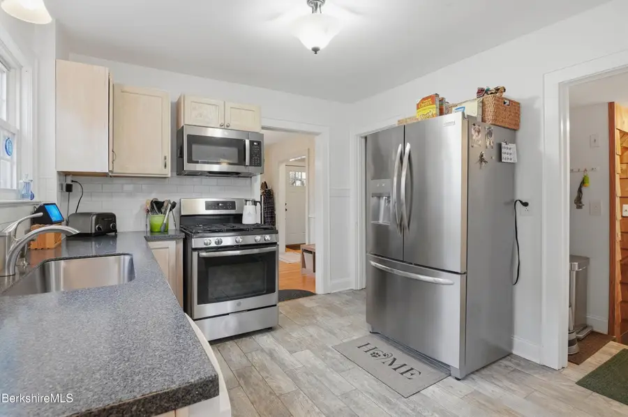 38 Revere Pkwy, Pittsfield, MA 01201 - #2