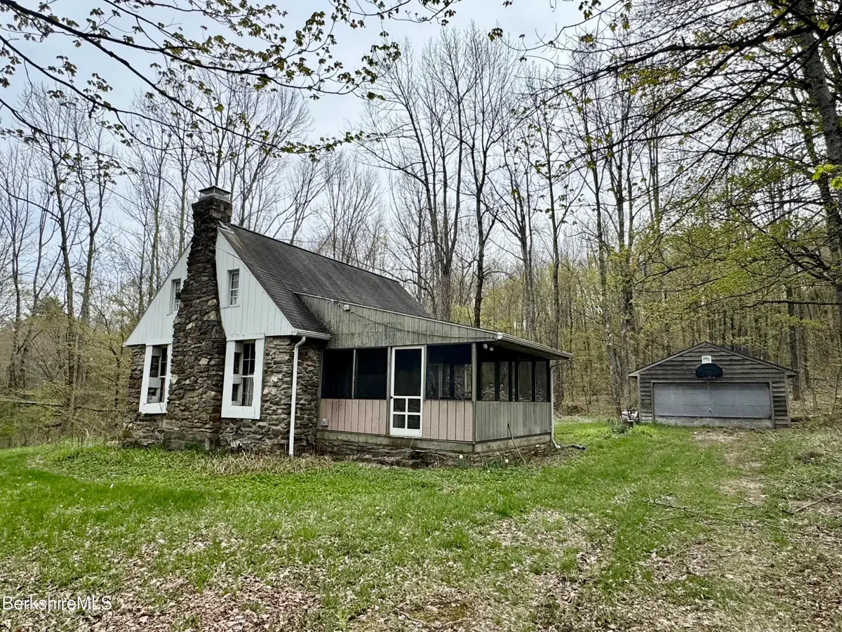 471 Benton Hill Rd, Becket, MA 01223 - #1