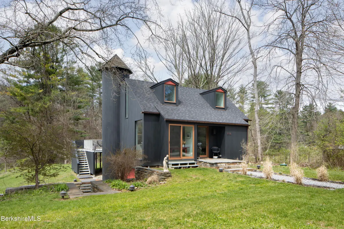 856 Barnum St, Sheffield, MA 01257 - #1