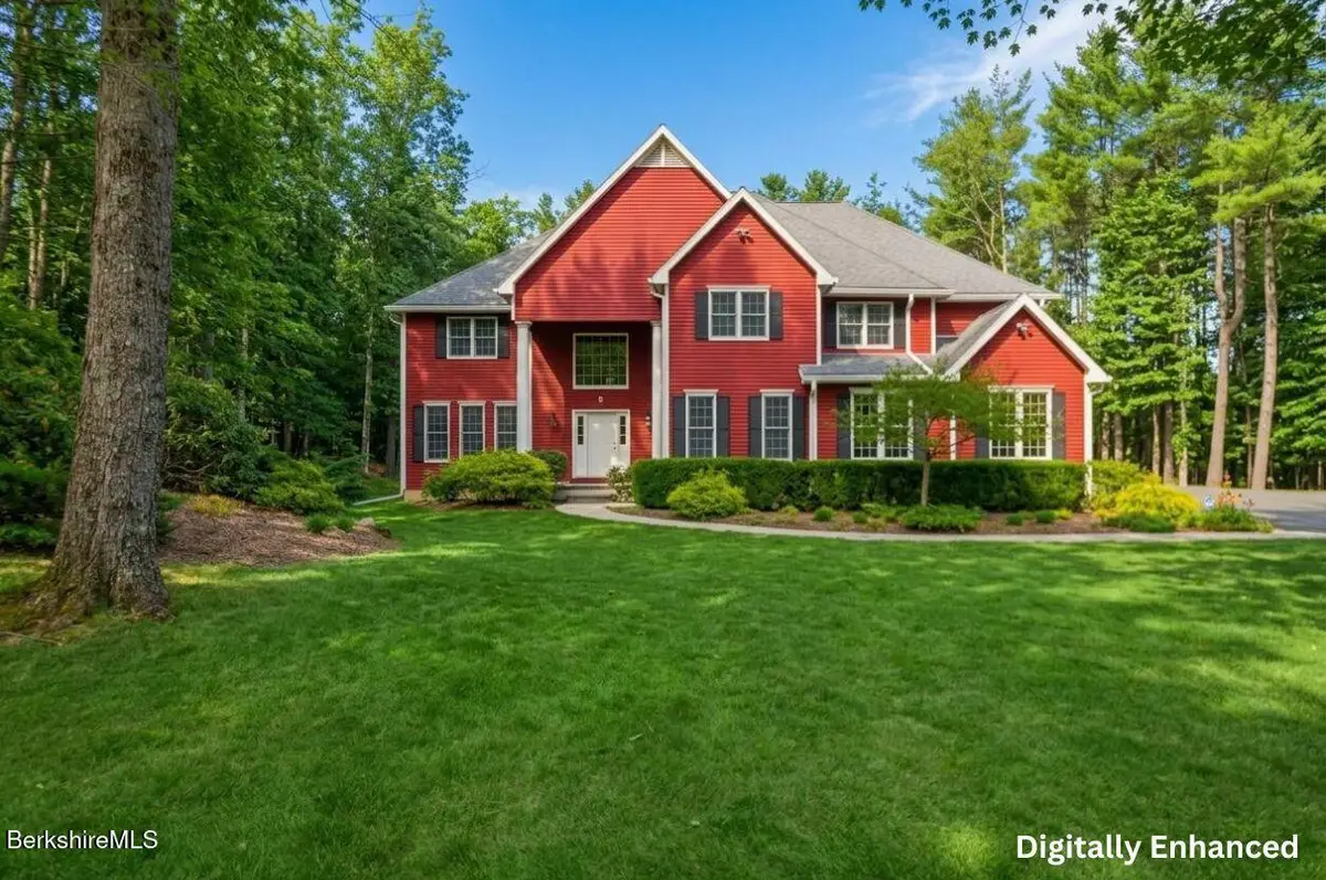 9 Eastbrook Ln, Pittsfield, MA 01201 - #1