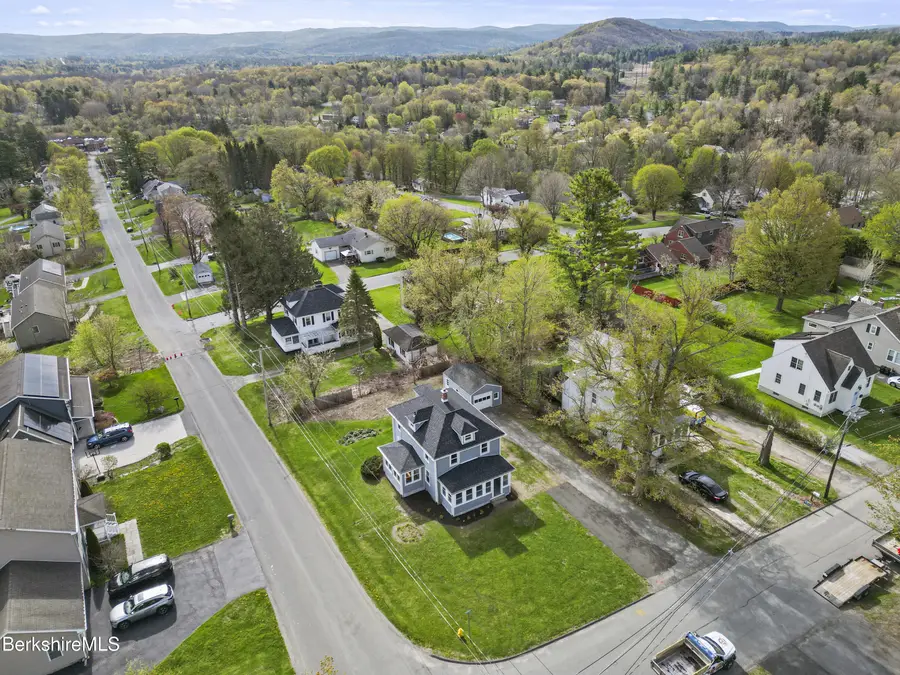 100 Essex St, Pittsfield, MA 01201 - #3