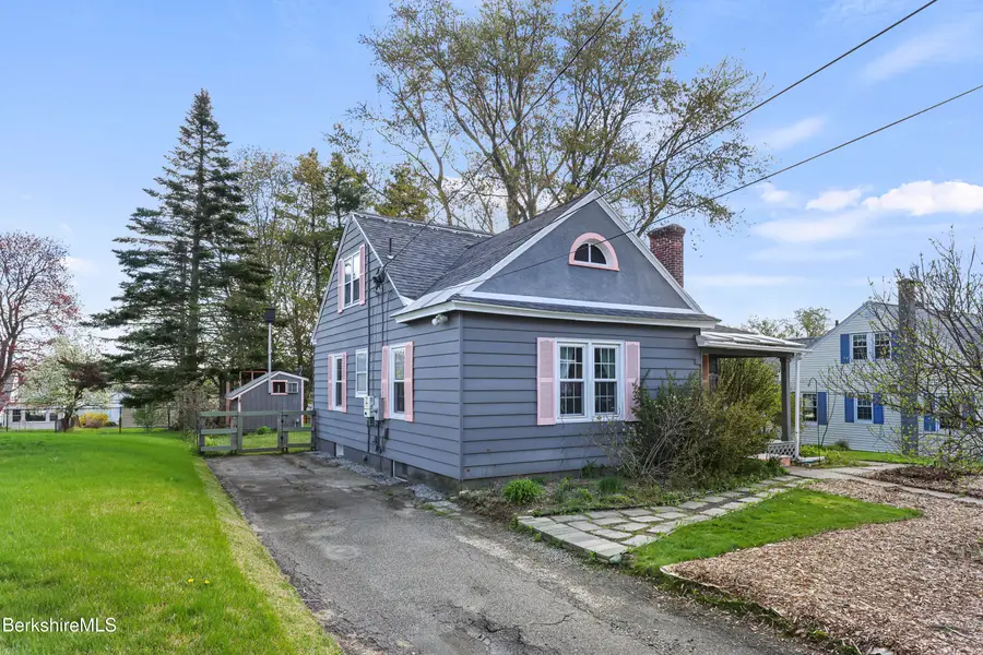 16 Kensington Ave, Pittsfield, MA 01201 - #2