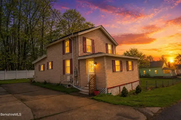 32 Lakeview St, Pittsfield, MA 01201