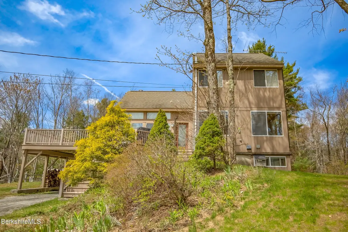 138 Seneca Dr, Becket, MA 01223 - #1