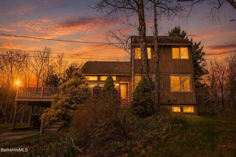 138 Seneca Dr, Becket, MA 01223 - #2