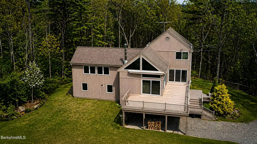 138 Seneca Dr, Becket, MA 01223 - #3