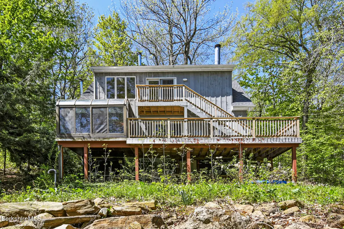 173 King Richard Dr, Becket, MA 01223 - #1