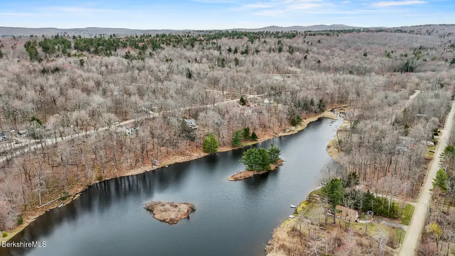 173 King Richard Dr, Becket, MA 01223 - #3