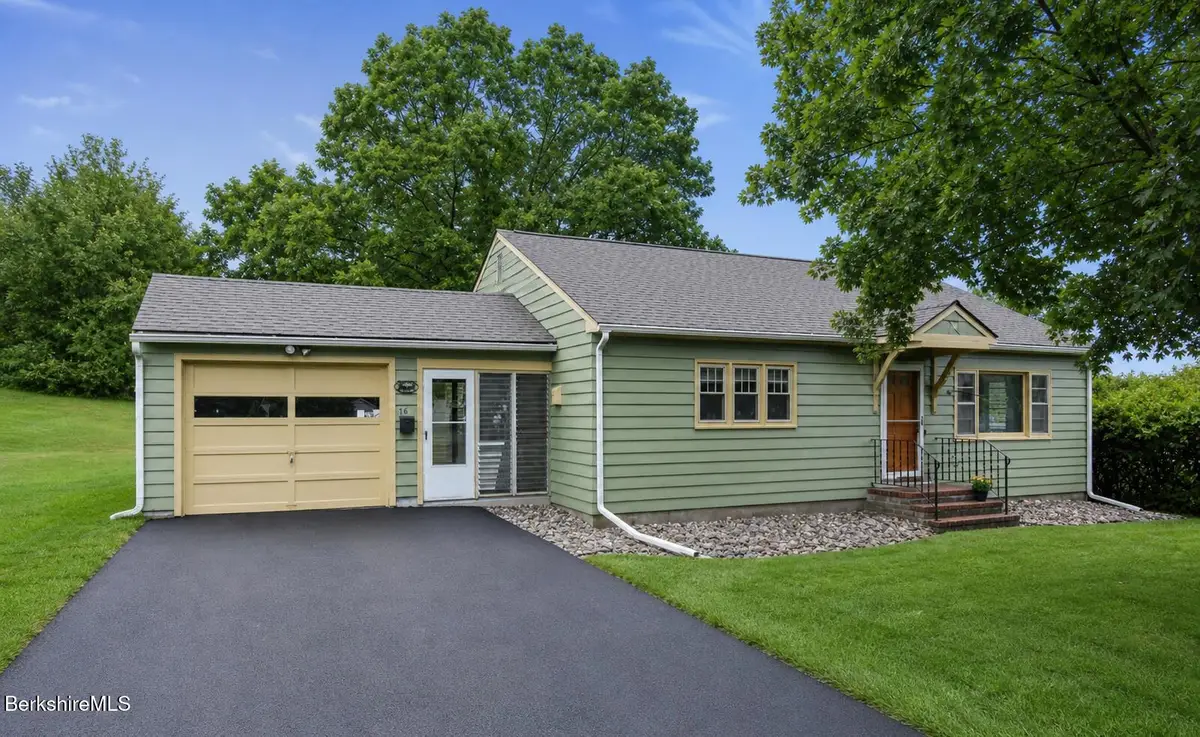 16 Anthony St, Adams, MA 01220 - #1