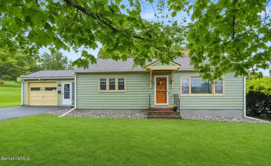 16 Anthony St, Adams, MA 01220 - #2