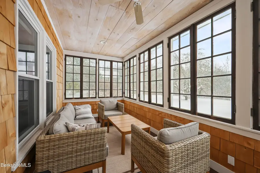 18 Willow Ln, Lenox, MA 01240 - #3