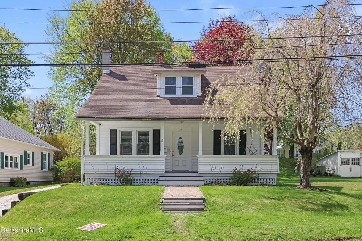 34 Upton St, Adams, MA 01220 - #1