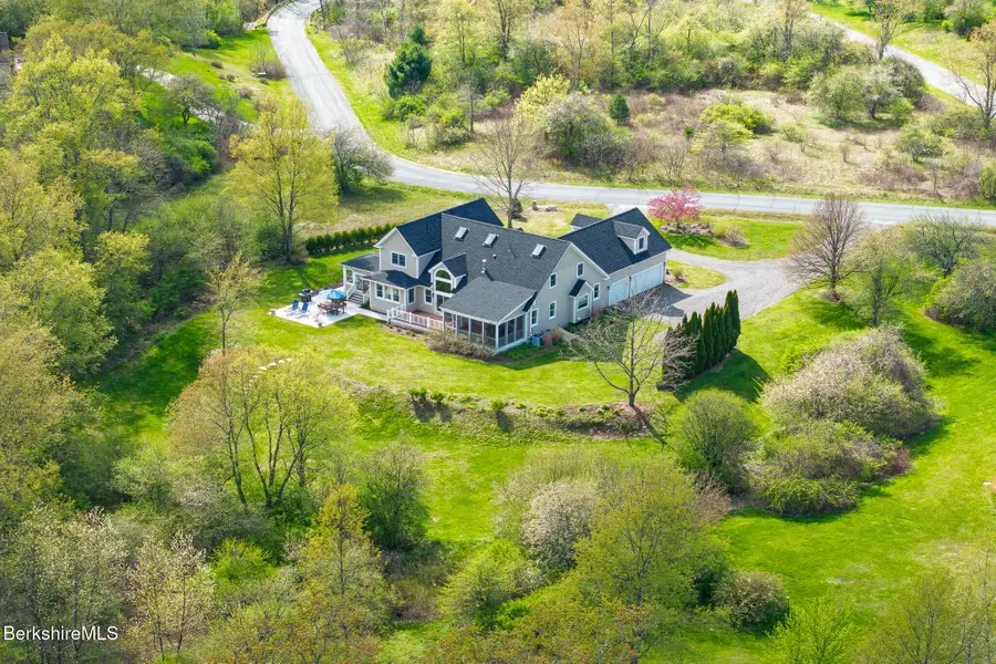 5 Silver Mine Ln, West Stockbridge, MA 01266 - #3