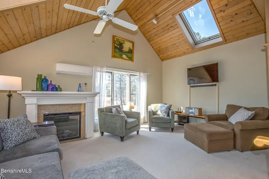 2 Wallace Rd #2E, Stockbridge, MA 01262 - #3