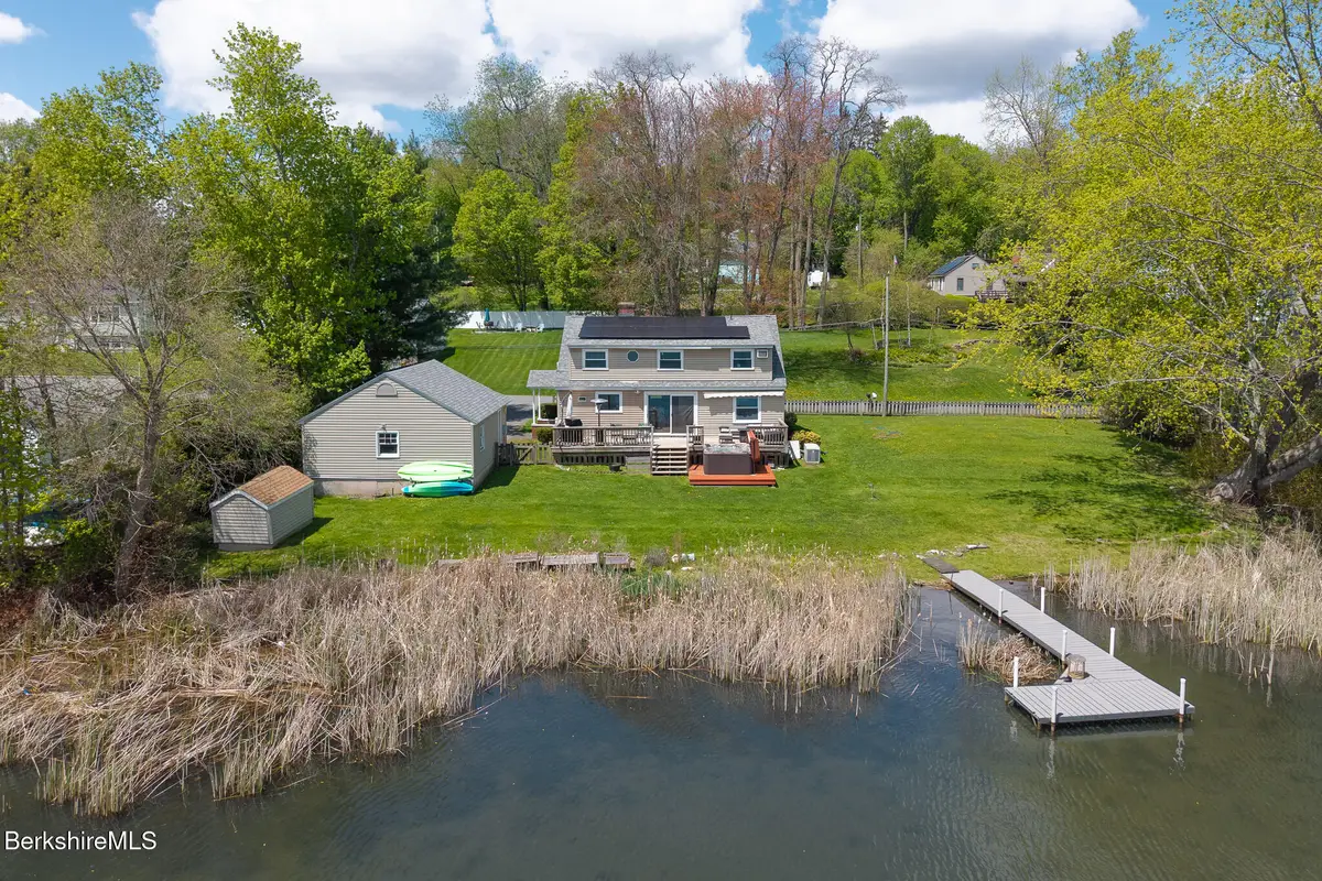 15 Sunrise St, Lanesborough, MA 01237 - #1