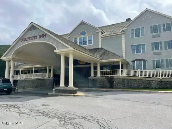 37 Corey Rd #521, Hancock, MA 01237
