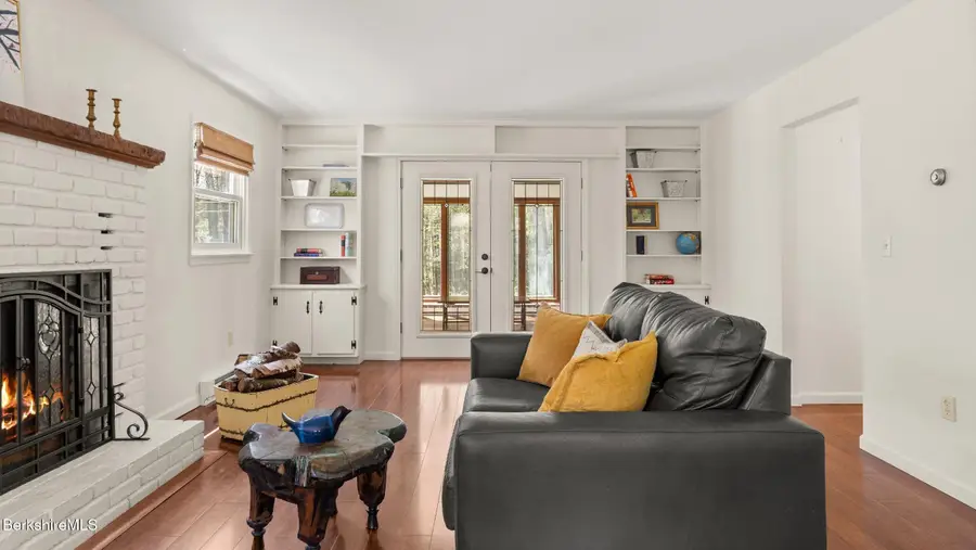 230 Middle Rd, Austerlitz, NY 12017 - #3