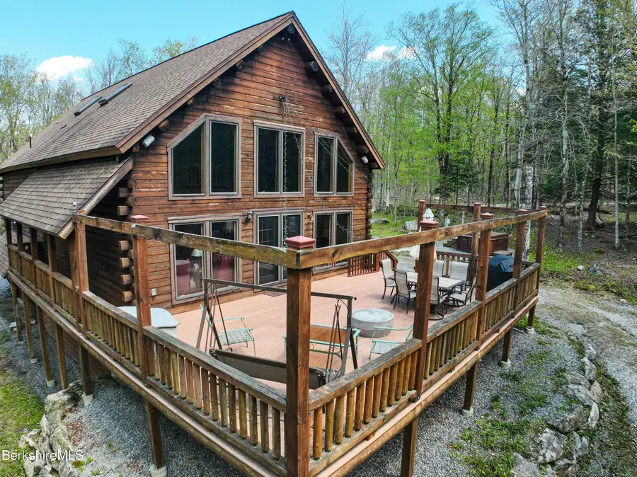 233 Algerie Rd, Becket, MA 01223 - #3