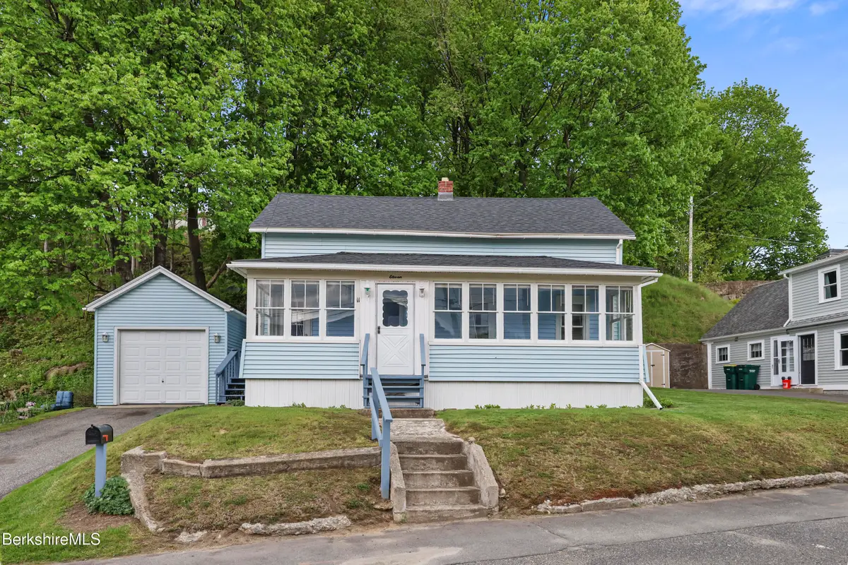 11 Richmond Ln, Adams, MA 01220 - #1