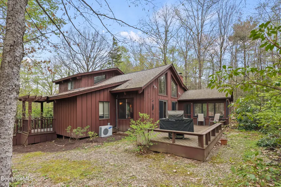 422 Bonny Rigg Hill Rd, Becket, MA 01223 - #2