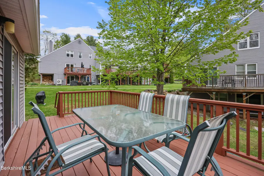 880 East St #14B, Lee, MA 01238 - #3