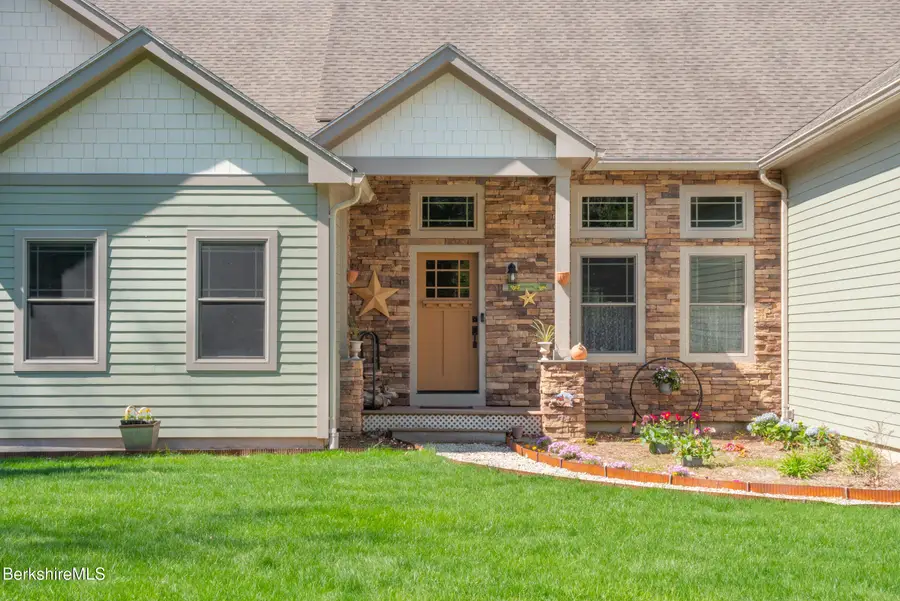 7 Perry Rd, Sandisfield, MA 01255 - #3