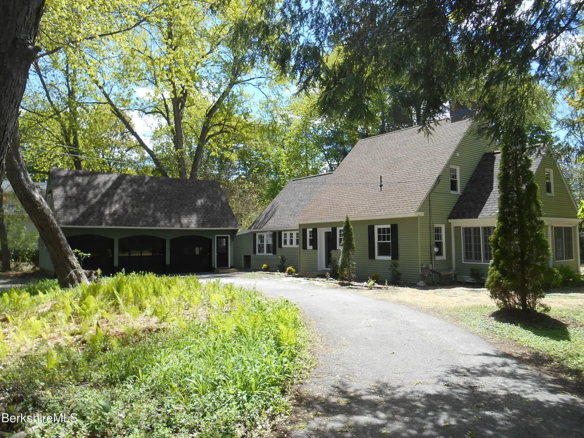 14 Cooper Pkwy, Pittsfield, MA 01201 - #1
