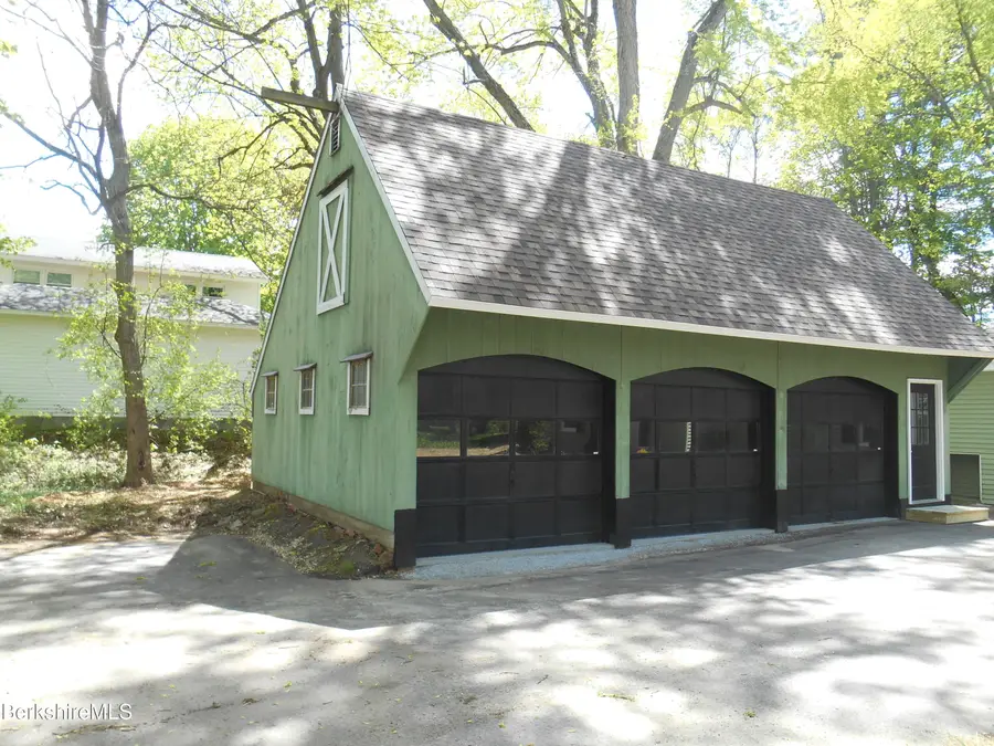 14 Cooper Pkwy, Pittsfield, MA 01201 - #3