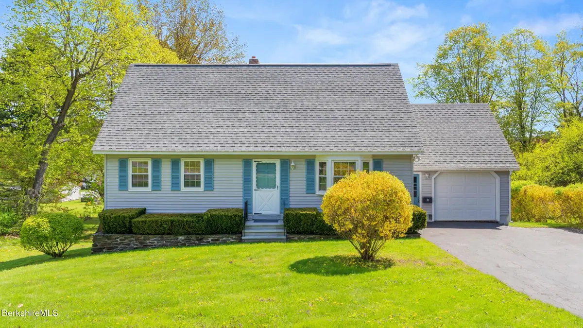 26 Partridge Rd, Pittsfield, MA 01201 - #1