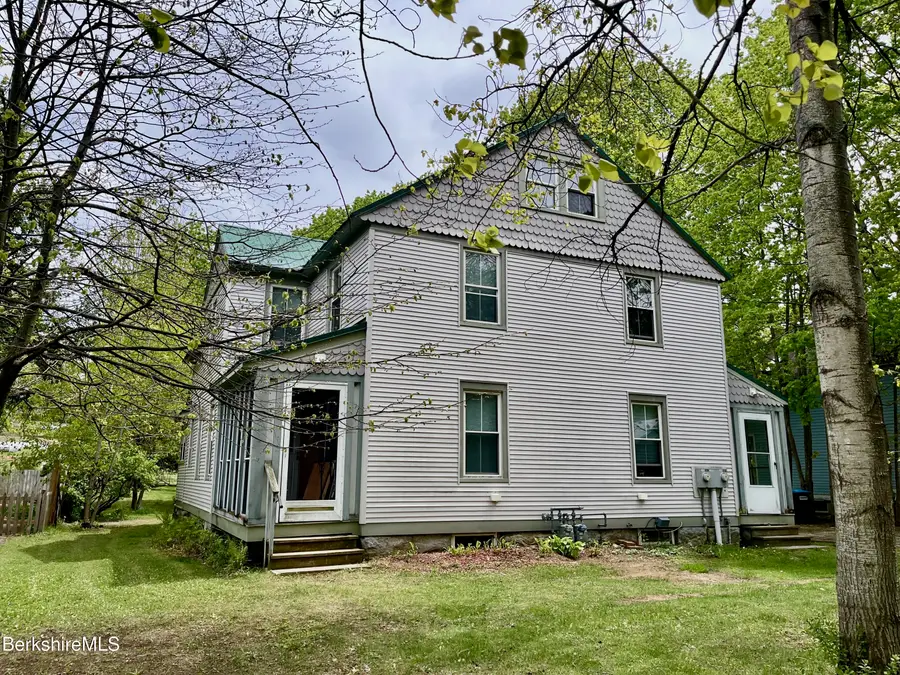 34 Church St, Stockbridge, MA 01262 - #2