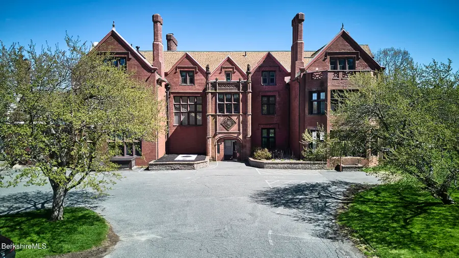 349 Old Stockbridge Rd, Lenox, MA 01240 - #3