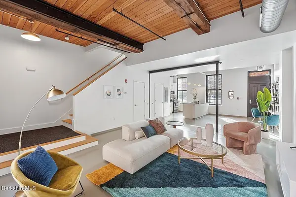 160 Water St #24, Williamstown, MA 01267